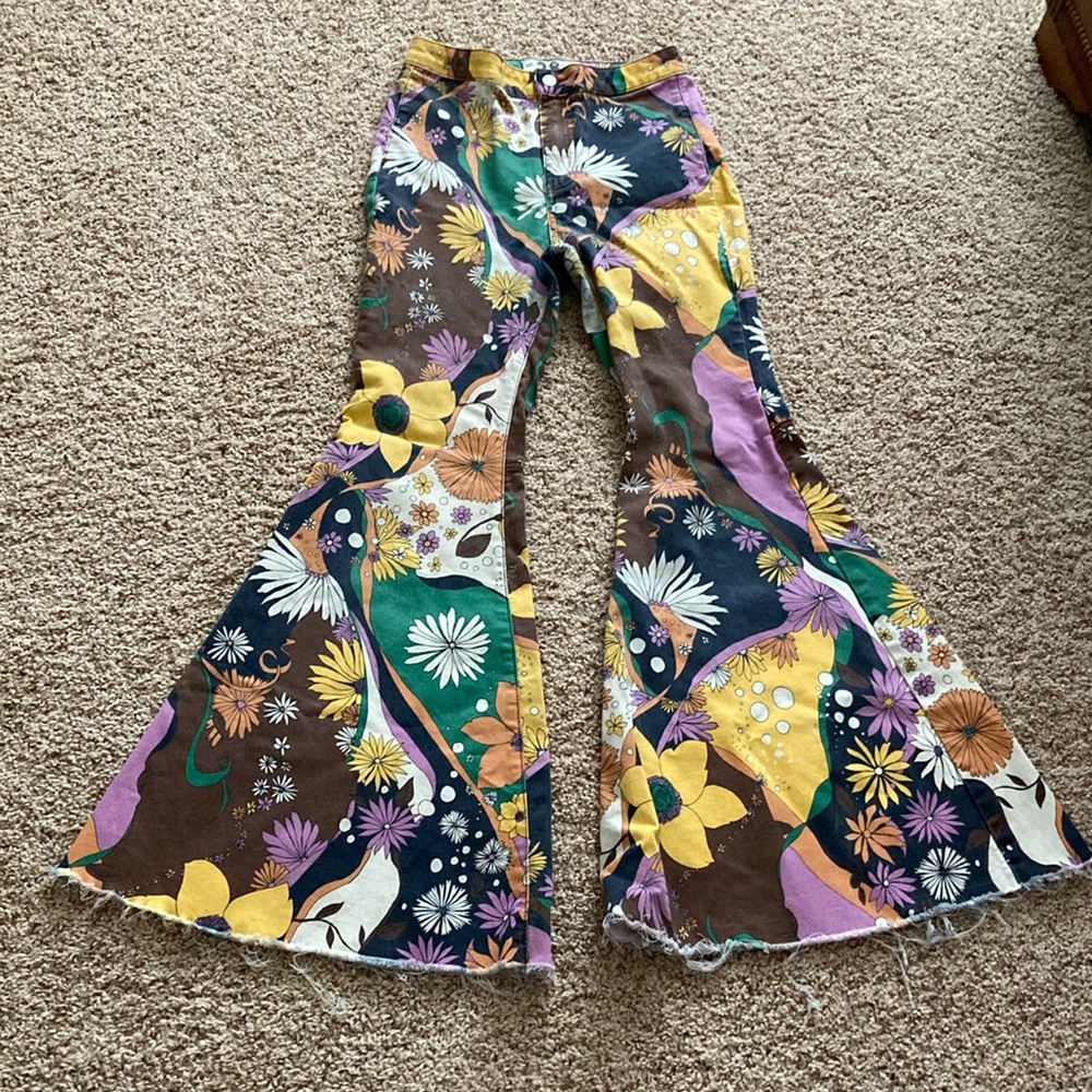 So fun! Free People Hard to find flare print jeans